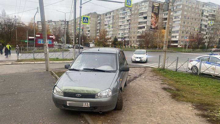 Во Владимире сбили женщину на тротуаре